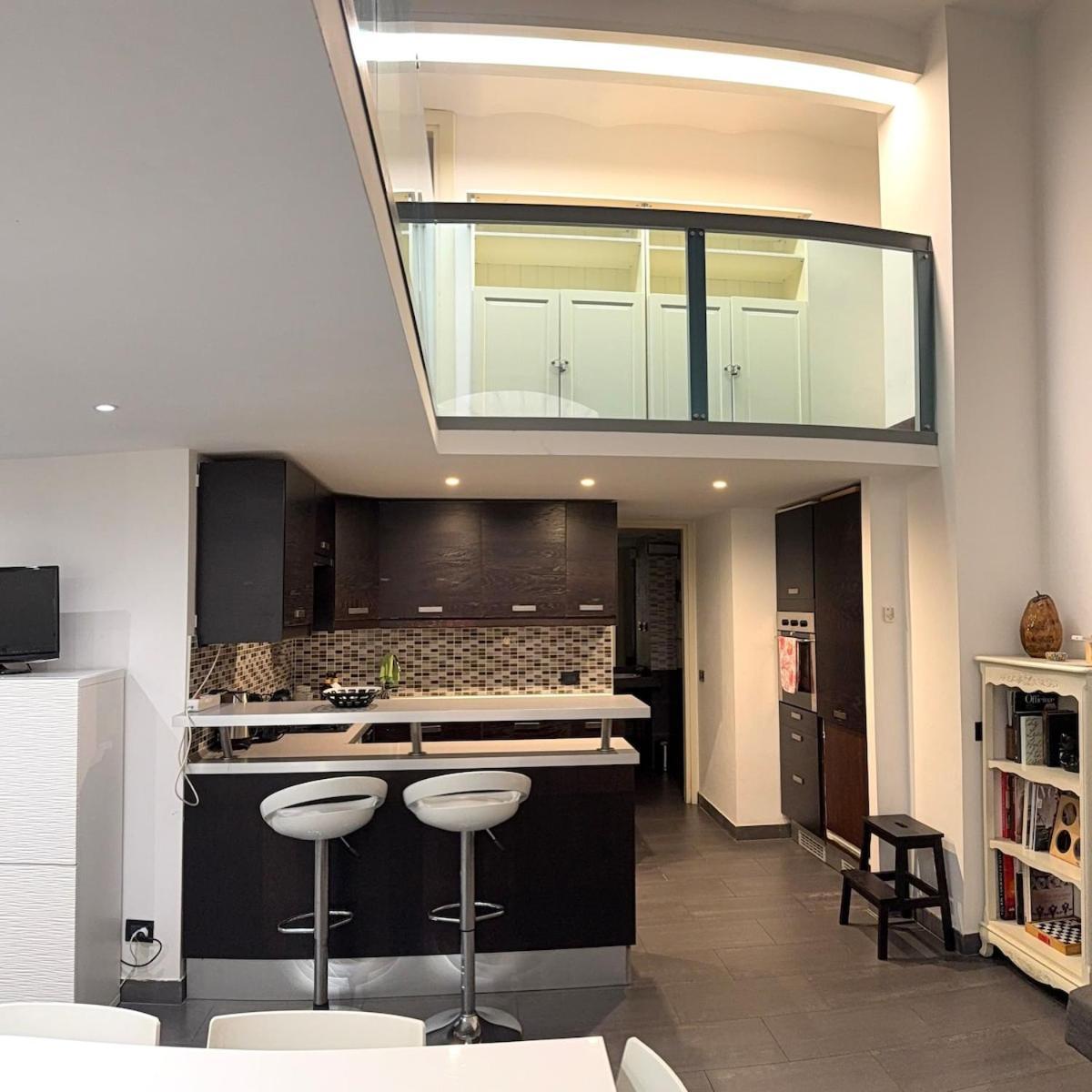 Appartamento Loft In Old Town Near Termini Station And Roma