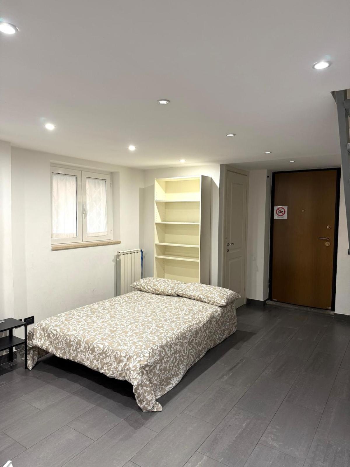 Loft In Old Town Near Termini Station And Roma